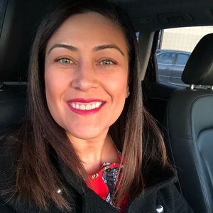 Meet your Posher, Ana